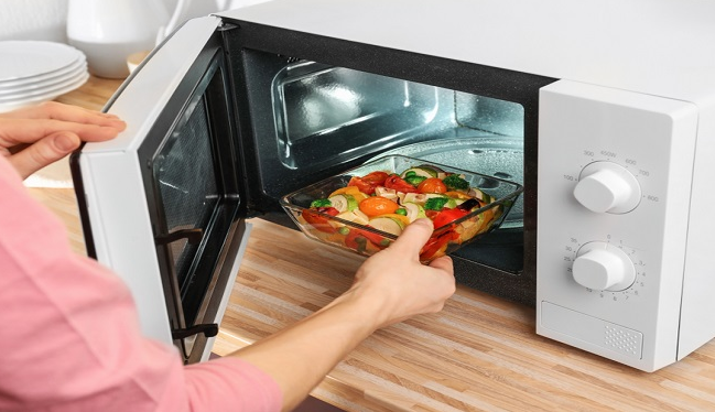 perbedaan oven dan microwave