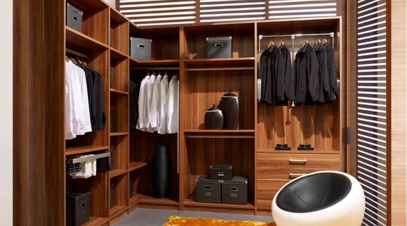 walk in closet