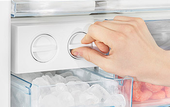 ice maker kulkas 