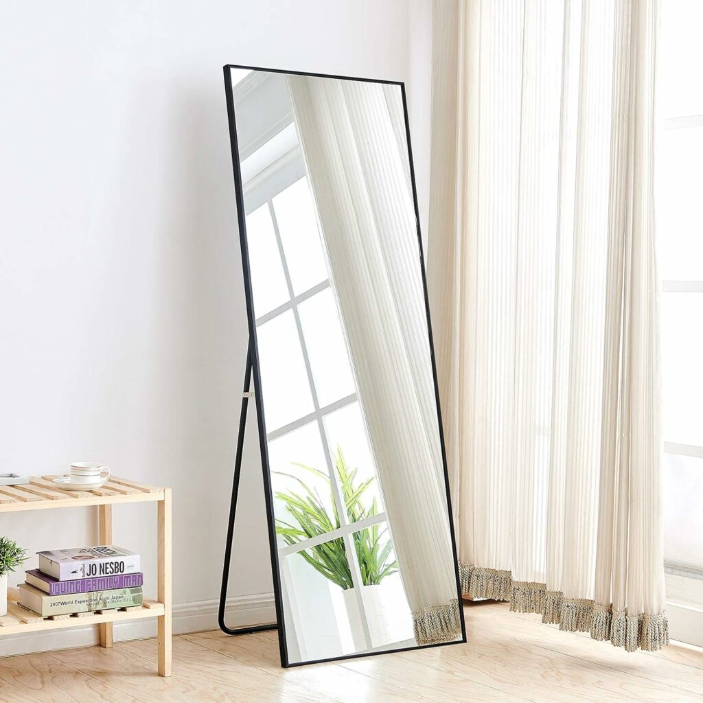 standing mirror