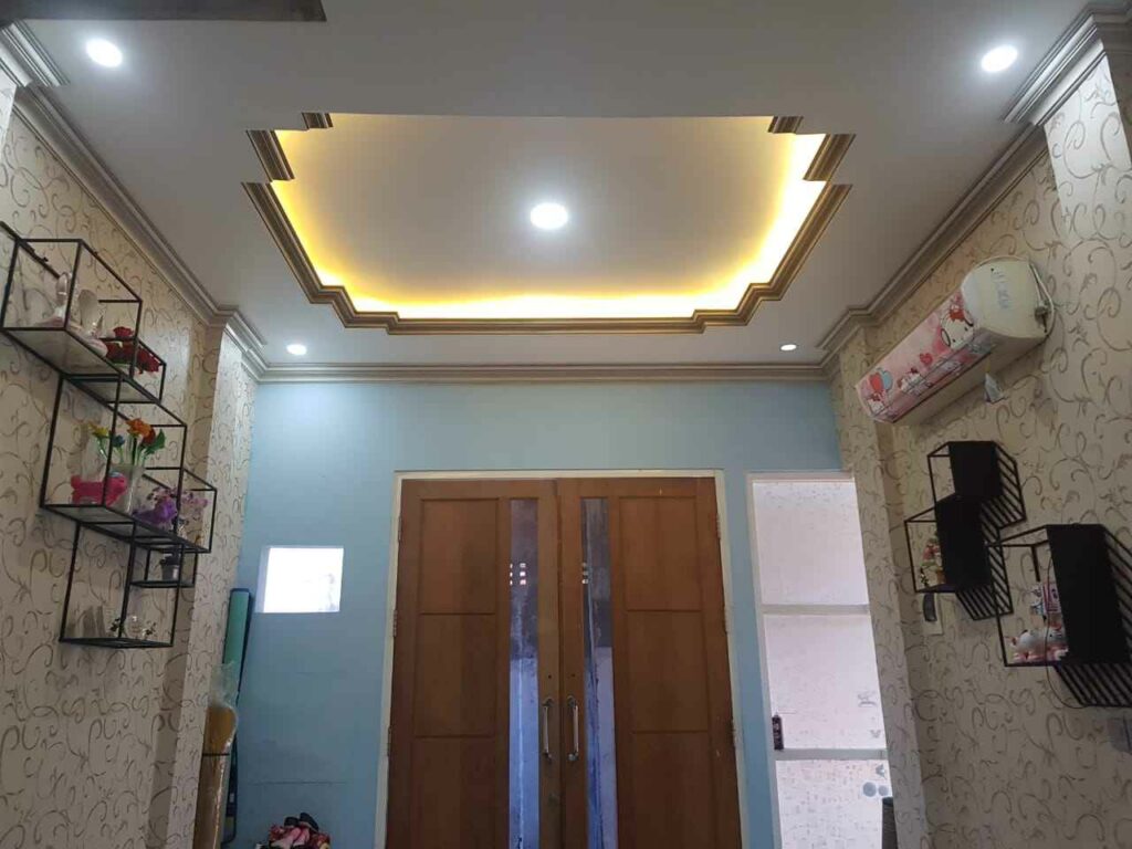 model plafon gypsum dengan lampu tanam