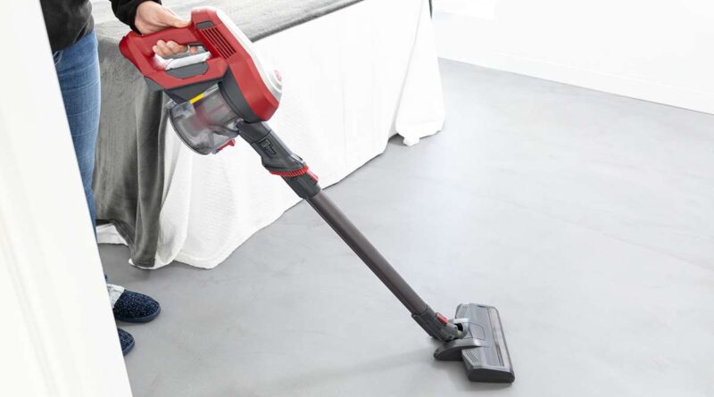 cordless vacuum cleaner vs robot vacuum